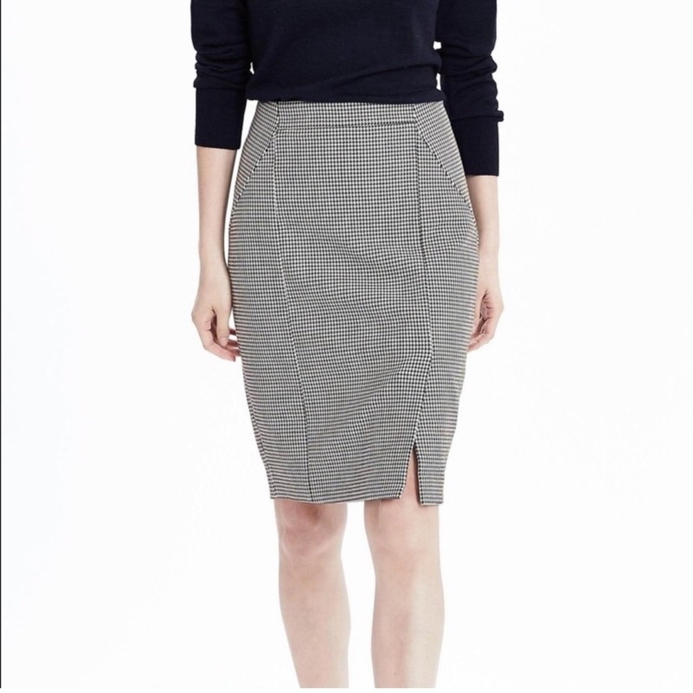 Banana Republic black white houndstooth pencil skirt Sz 6 stretchy professional